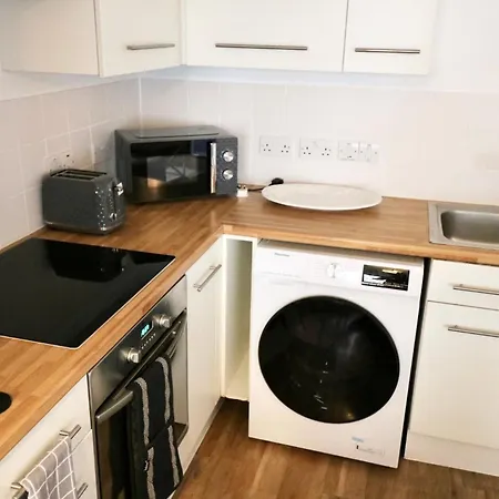 Modern 2 Bed Close To Station London Exterior photo