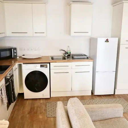 Modern 2 Bed Close To Station London Exterior photo